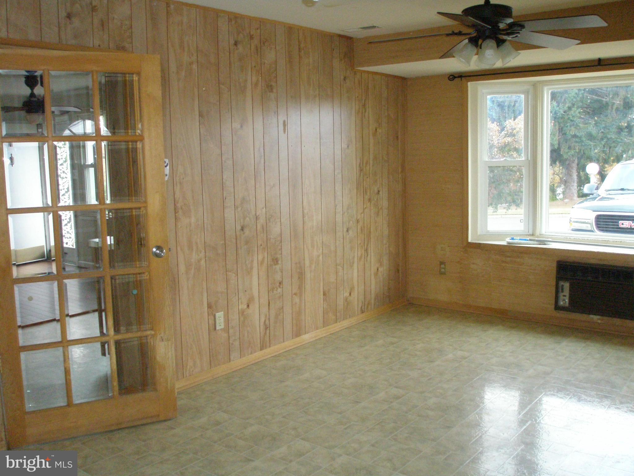 5305 Oldcastle Lane Springfield, VA 22151 - Photo 12 of 22 Family Room