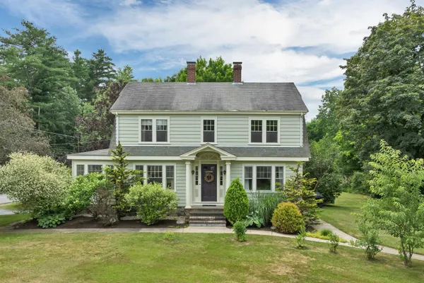 $625,000 | 23 West Main Street, Newton, NH 03858