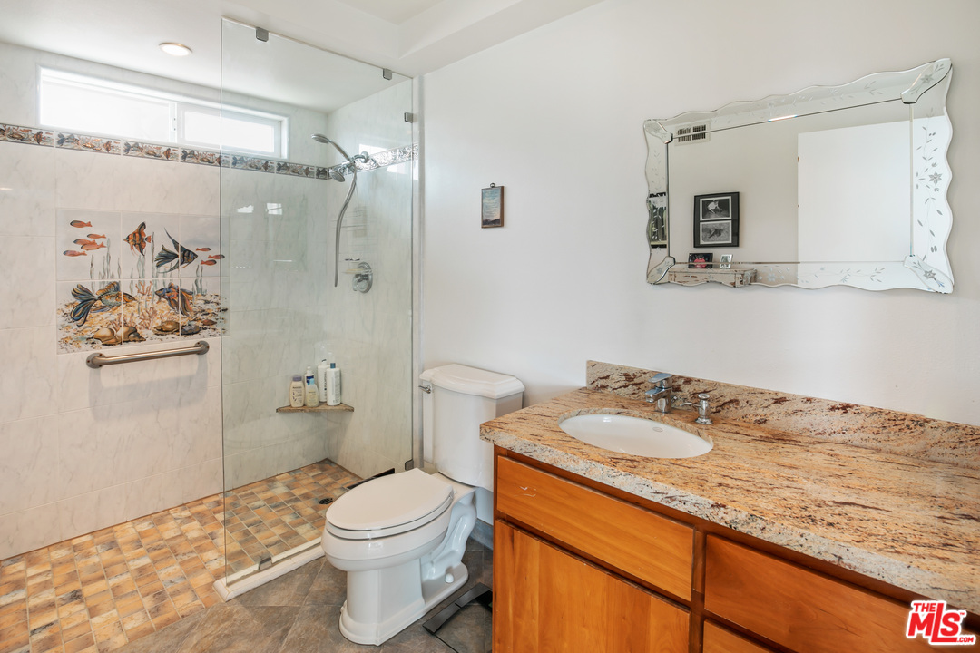 3810 West Hemlock Street Oxnard, CA 93035 - Photo 17 of 31