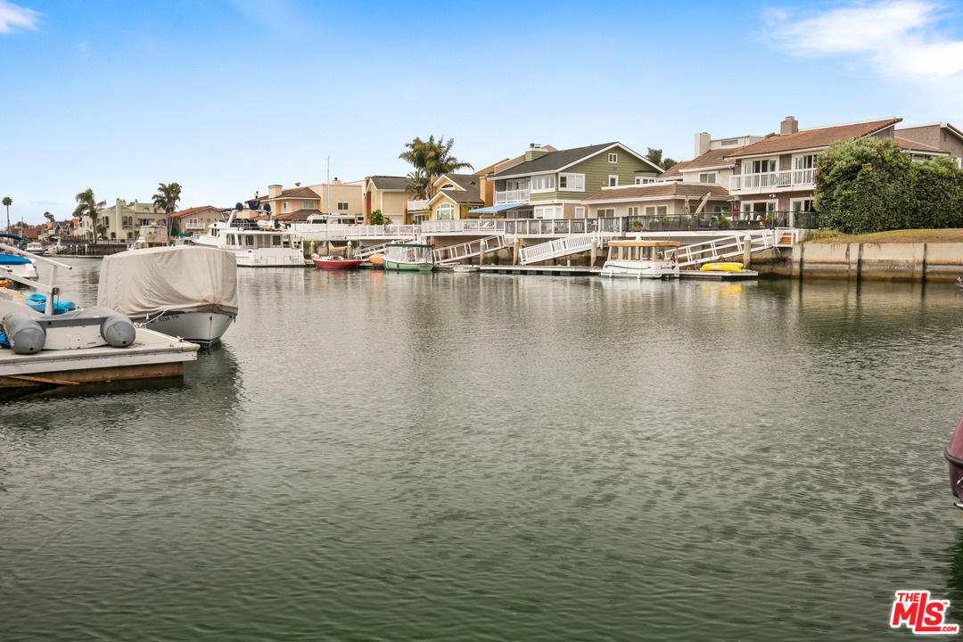 3810 West Hemlock Street Oxnard, CA 93035 - Photo 28 of 31