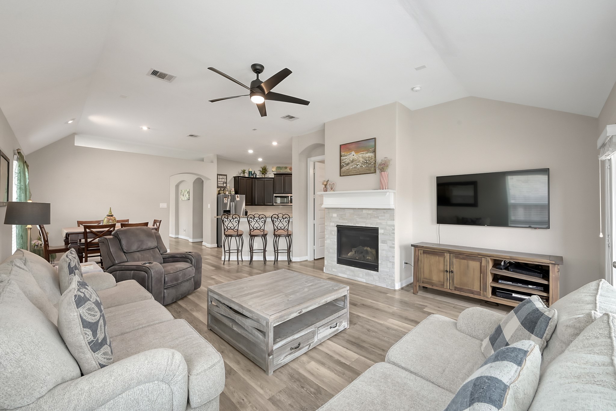 17923 Durango Point Court Tomball, TX 77377 - Photo 18 of 36 The focal point of the family room is a cozy gas log fireplace and mantel. Perfect for those cold days!