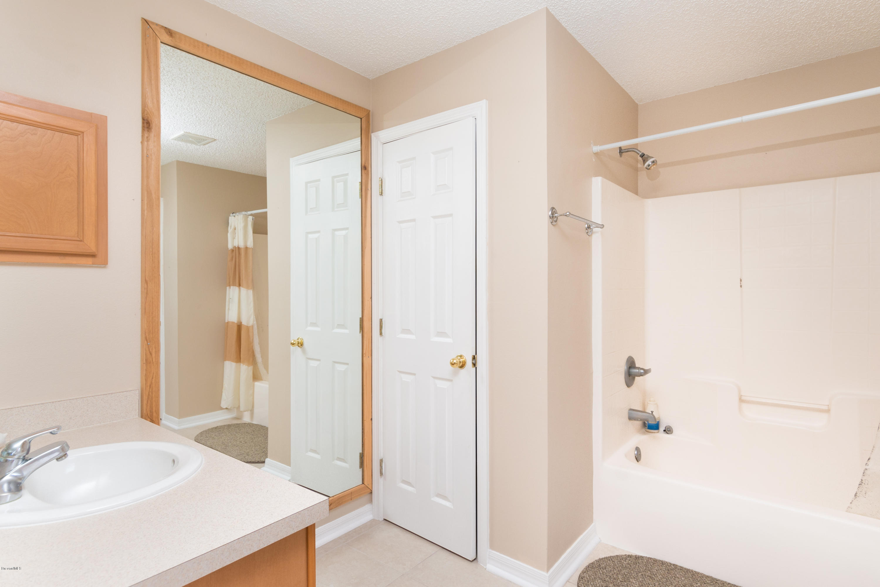 880 Tupelo Road Southwest Palm Bay, FL 32908 - Photo 11 of 15 Master Bath