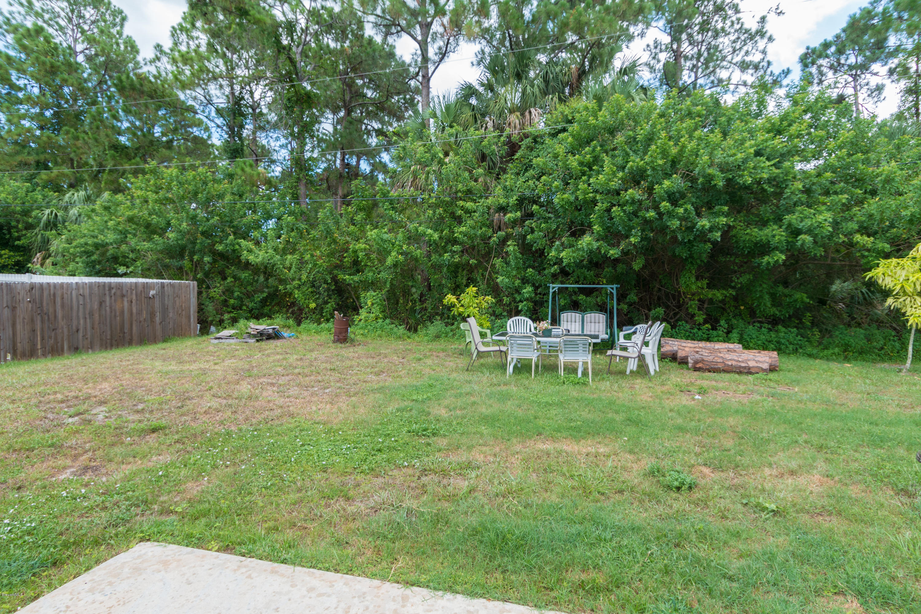 880 Tupelo Road Southwest Palm Bay, FL 32908 - Photo 15 of 15 Rear Yard
