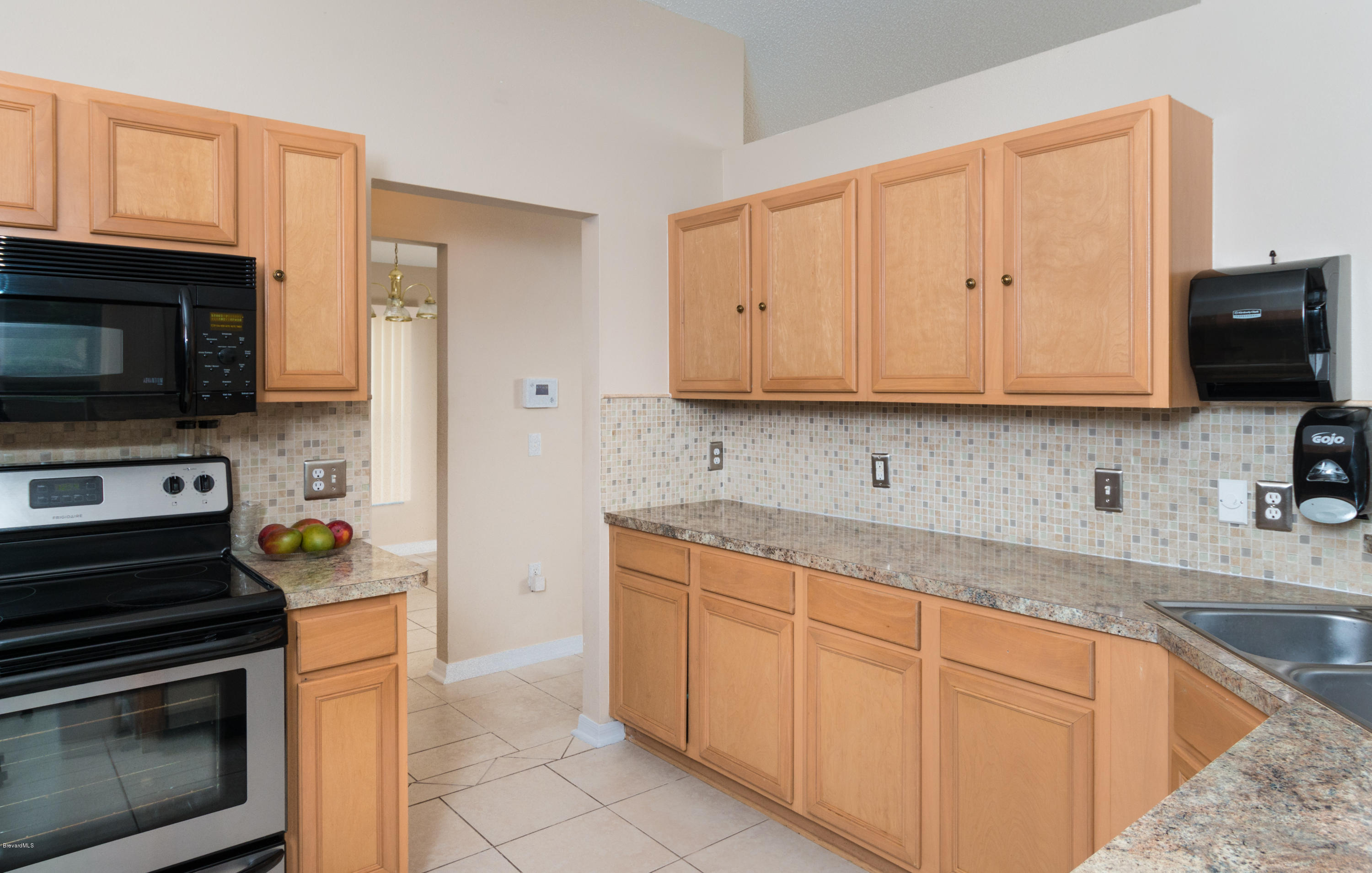 880 Tupelo Road Southwest Palm Bay, FL 32908 - Photo 7 of 15 Kitchen View 2