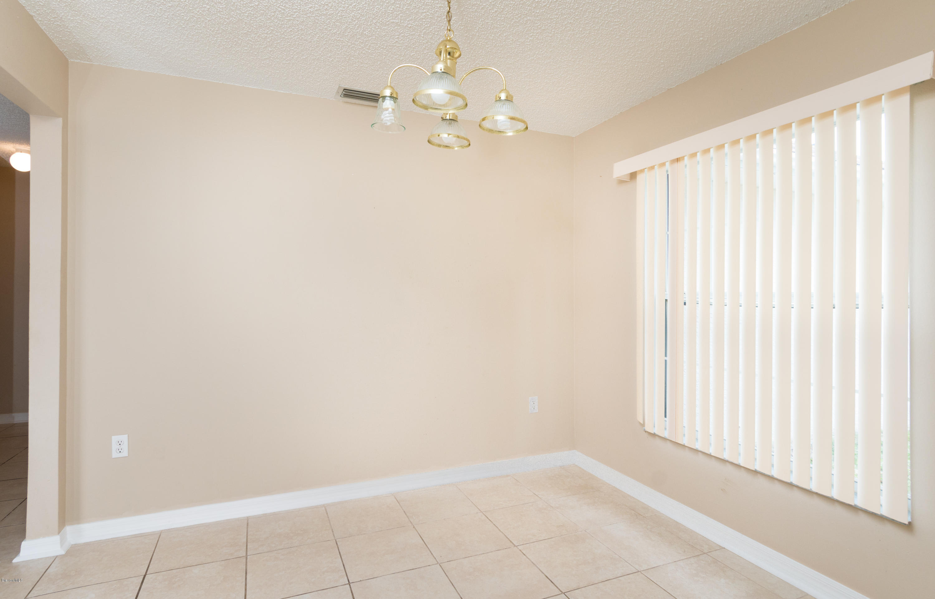 880 Tupelo Road Southwest Palm Bay, FL 32908 - Photo 8 of 15 Dining Room