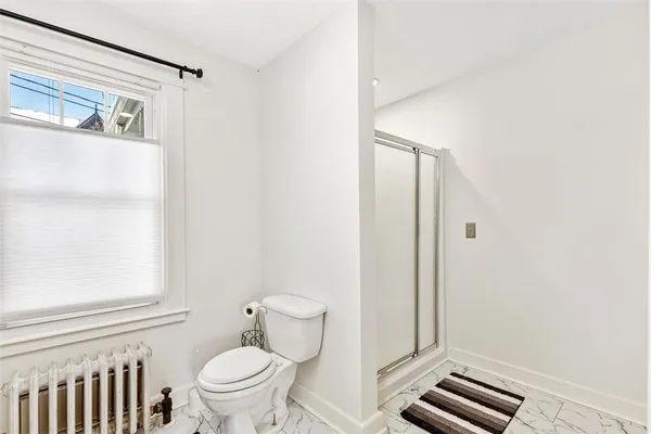 $2,825 | 31 Washington Street, Warren, RI 02885