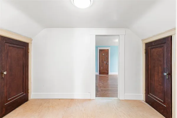 $2,825 | 31 Washington Street, Warren, RI 02885