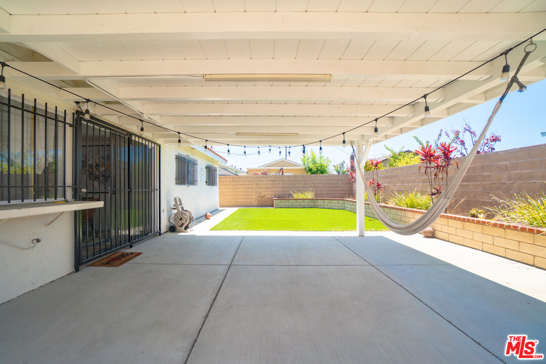 24613 Neptune Avenue Carson, CA 90745 - Photo 27 of 33 a view of a indoor swimming pool