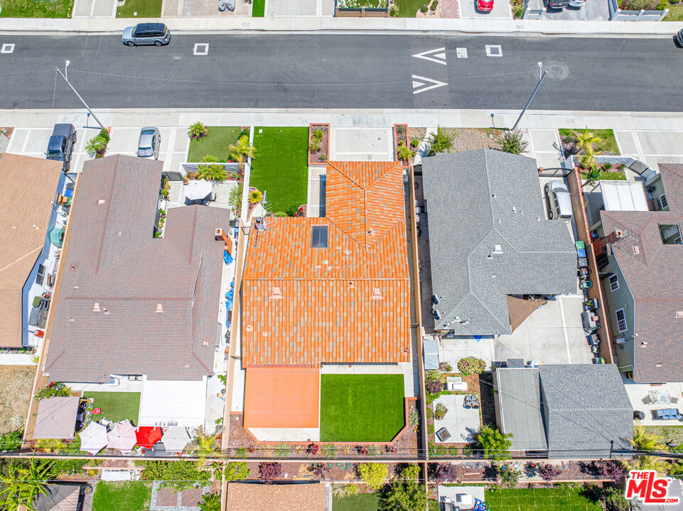 24613 Neptune Avenue Carson, CA 90745 - Photo 33 of 33 an aerial view of houses with outdoor space
