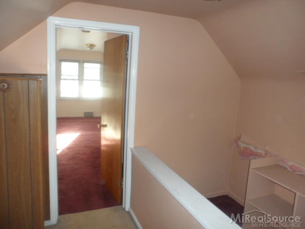 8304 Standard Street Center Line, MI 48015 - Photo 13 of 21