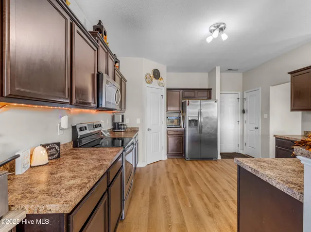 $300,000 | 226 Shell Rock Landing Road, Hubert, NC 28539