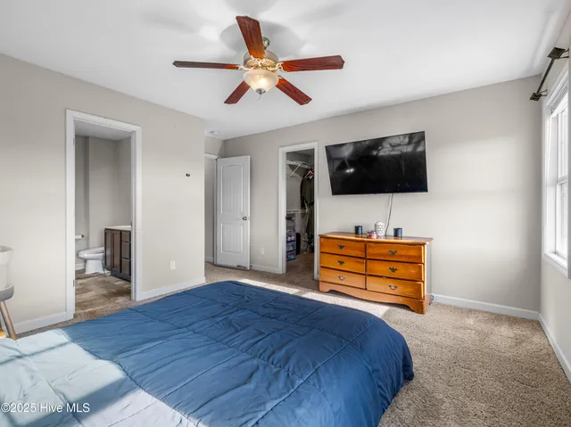 $300,000 | 226 Shell Rock Landing Road, Hubert, NC 28539