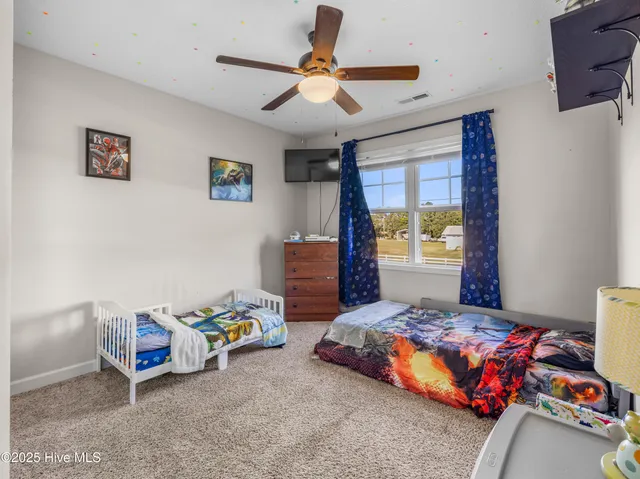 $300,000 | 226 Shell Rock Landing Road, Hubert, NC 28539