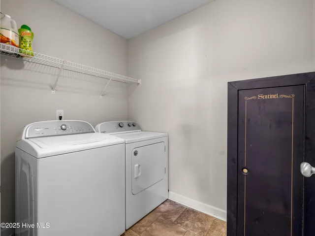 $300,000 | 226 Shell Rock Landing Road, Hubert, NC 28539