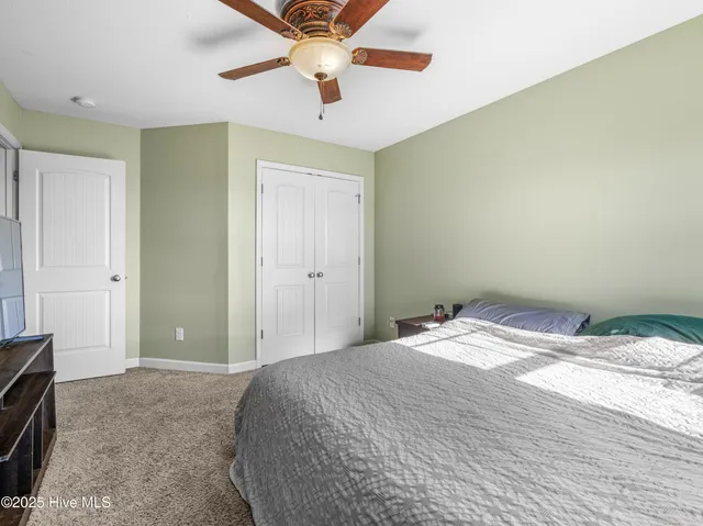 $300,000 | 226 Shell Rock Landing Road, Hubert, NC 28539