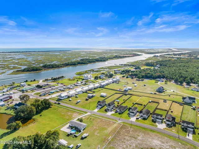 $300,000 | 226 Shell Rock Landing Road, Hubert, NC 28539