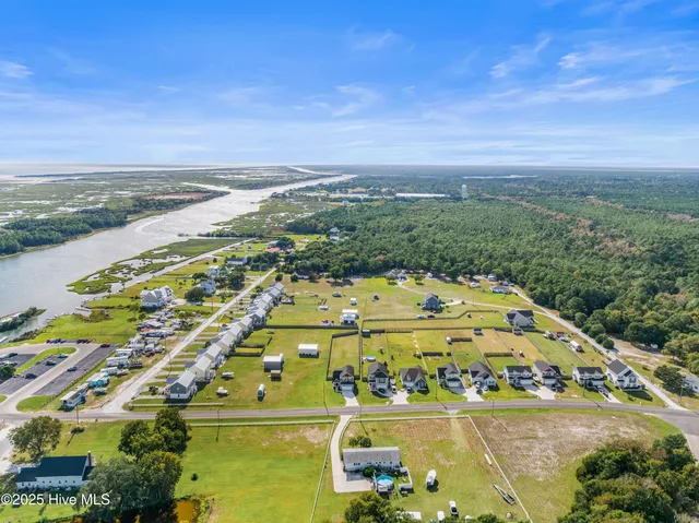 $300,000 | 226 Shell Rock Landing Road, Hubert, NC 28539