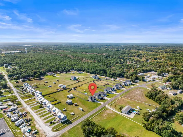 $300,000 | 226 Shell Rock Landing Road, Hubert, NC 28539