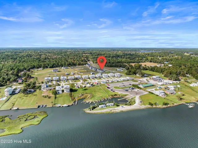 $300,000 | 226 Shell Rock Landing Road, Hubert, NC 28539