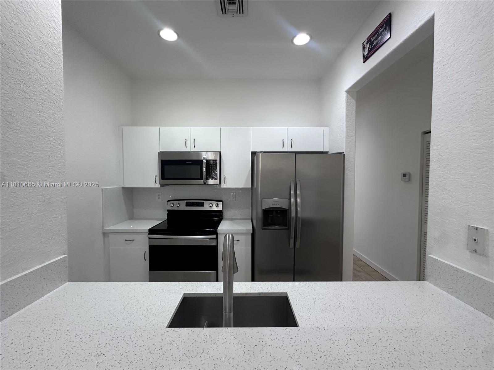 11014 Southwest 237th Lane Homestead, FL 33032 - Photo 10 of 47