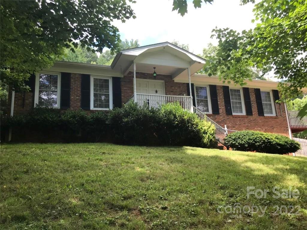 415 Russell Cove Road Waynesville, NC 28785 - Photo 1 of 22 Gallery Image 1
