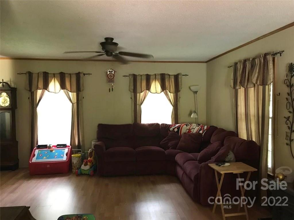 415 Russell Cove Road Waynesville, NC 28785 - Photo 4 of 22 Gallery Image 4