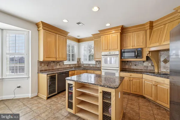 $910,000 | 517 Wet Sand Drive, Severn, MD 21144