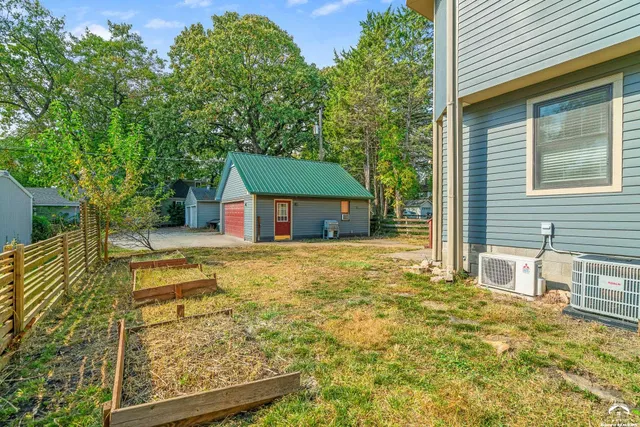 $489,900 | 1729 Mississippi Street, Lawrence, KS 66044