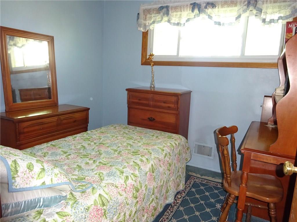 490 Lindsay Road Carnegie, PA 15106 - Photo 10 of 22 Gallery Image 10
