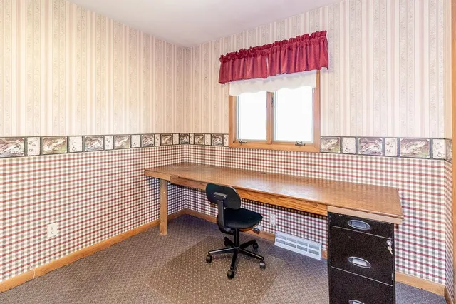 $250,000 | E9705 County Rd I, Clintonville, WI 54929