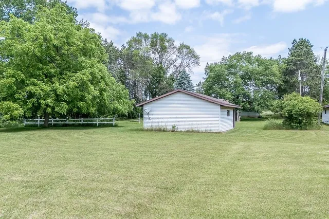 $250,000 | E9705 County Rd I, Clintonville, WI 54929