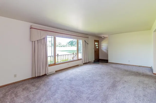 $250,000 | E9705 County Rd I, Clintonville, WI 54929