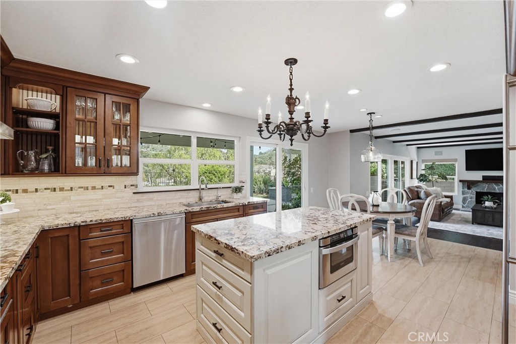 6305 East Rocking Horse Way Orange, CA 92869 - Photo 14 of 56