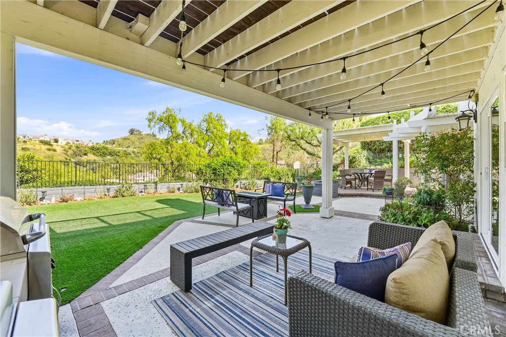 6305 East Rocking Horse Way Orange, CA 92869 - Photo 23 of 56