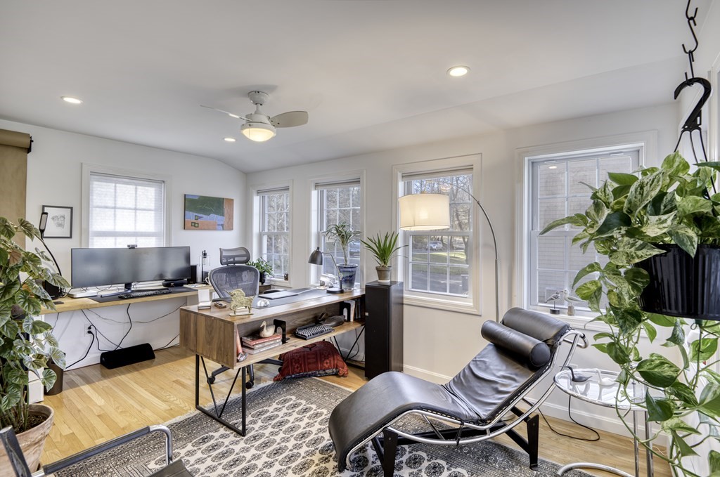 43 Robinhood Road Winchester, MA 01890 - Photo 14 of 39 Gallery Image 14