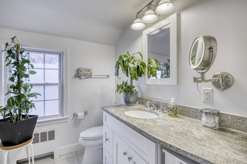 43 Robinhood Road Winchester, MA 01890 - Photo 23 of 39 Gallery Image 23