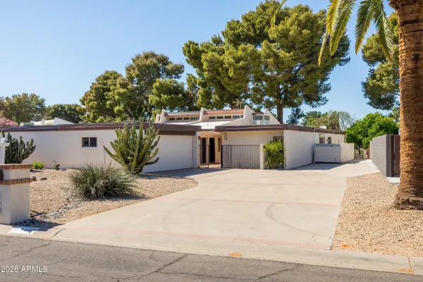$600,000 | 118 West Tam Oshanter Drive, Phoenix, AZ 85023