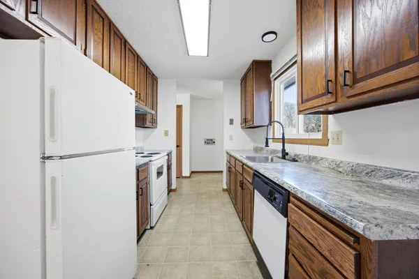 $269,900 | 1602 6th Avenue North, Moorhead, MN 56560