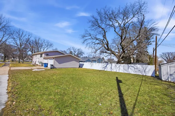 $269,900 | 1602 6th Avenue North, Moorhead, MN 56560