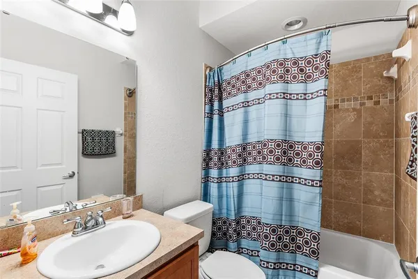 $399,999 | 193 Lake Arietta Court, Auburndale, FL 33823