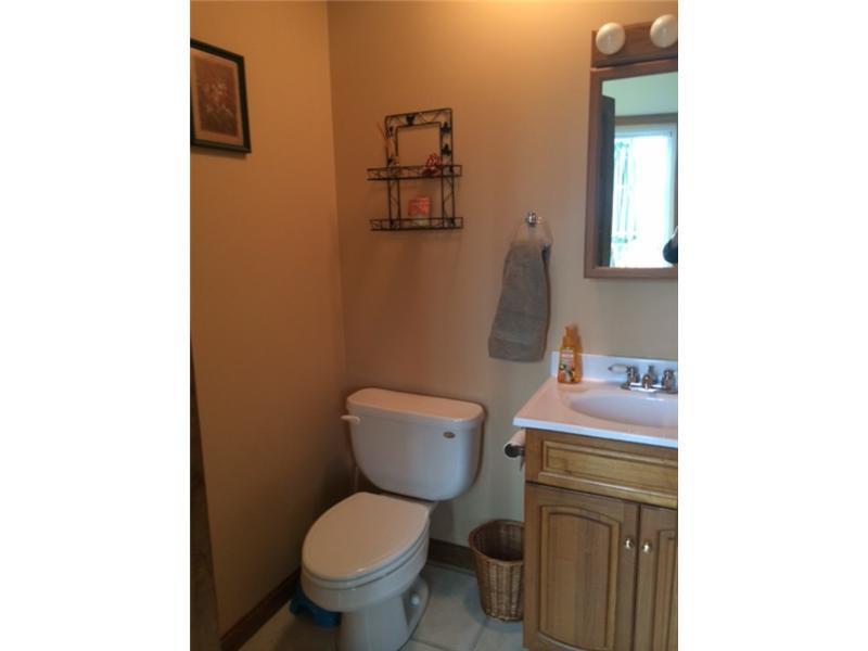 7 Kent's Way Waterville, ME 04901 - Photo 8 of 17 Bathroom.