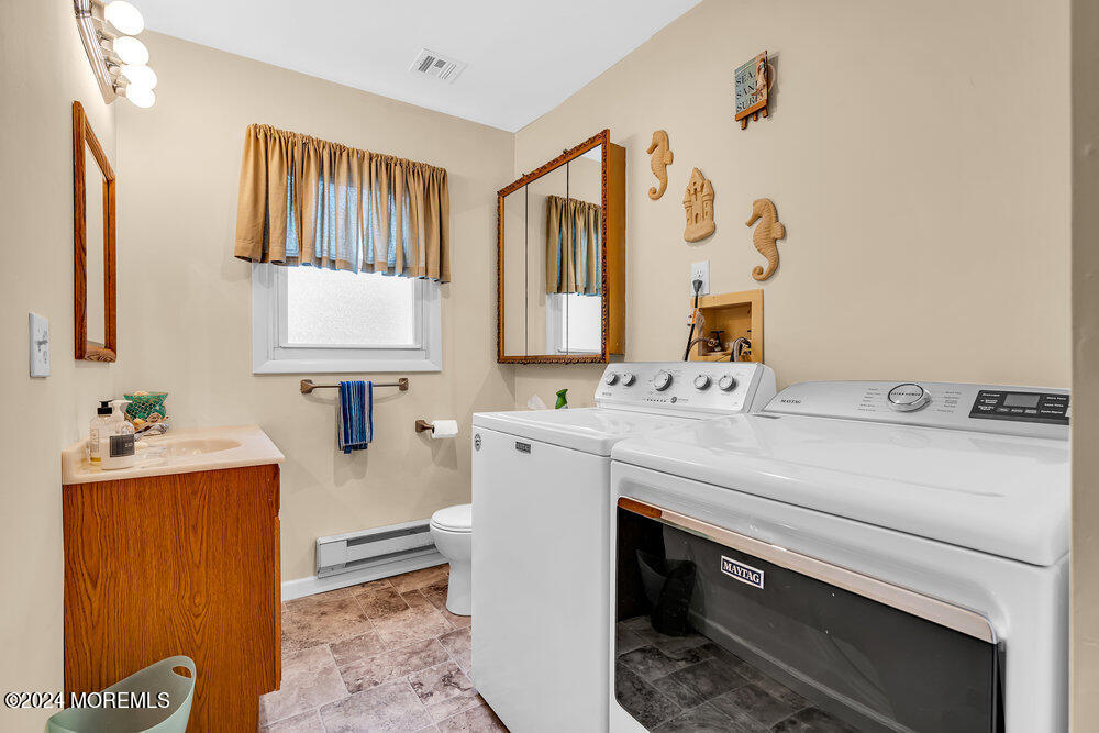 402 A Mantoloking Road Brick, NJ 08723 - Photo 13 of 51 045_dsc07687