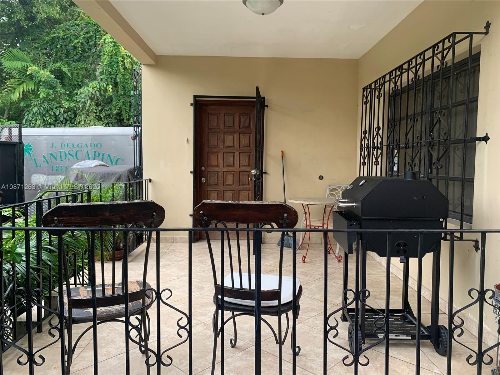 105 Southwest 22nd Road Miami, FL 33129 - Photo 4 of 26 a view of balcony and patio