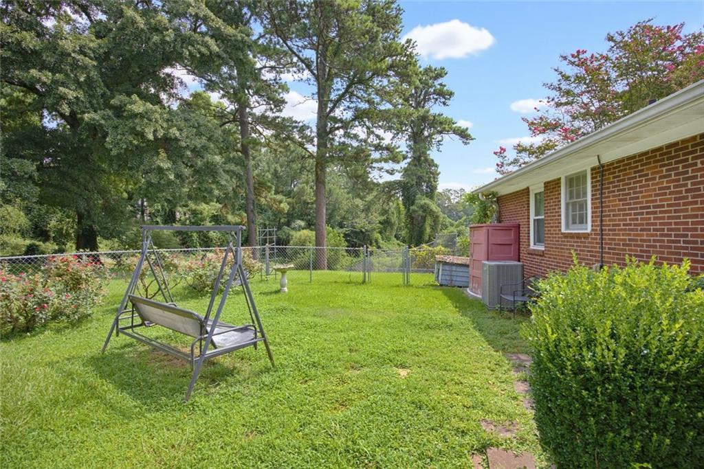 2421 Maner Road Southeast Atlanta, GA 30339 - Photo 19 of 32 Gallery Image 19