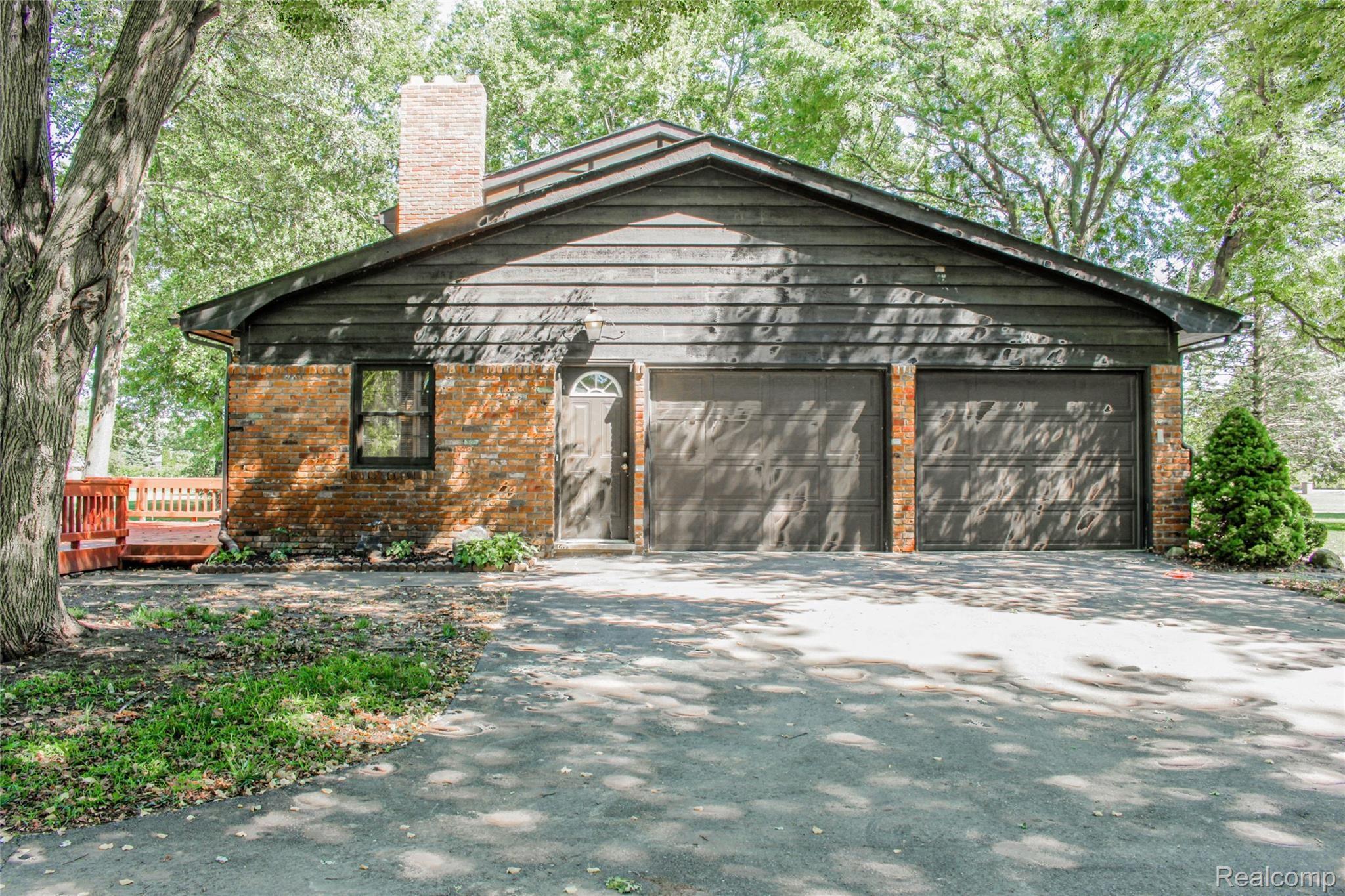 58504 Travis Road New Hudson, MI 48165 - Photo 36 of 53 Garage