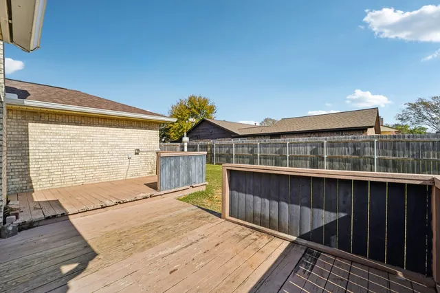 $260,000 | 4111 Woodhampton Drive, Pasadena, TX 77505