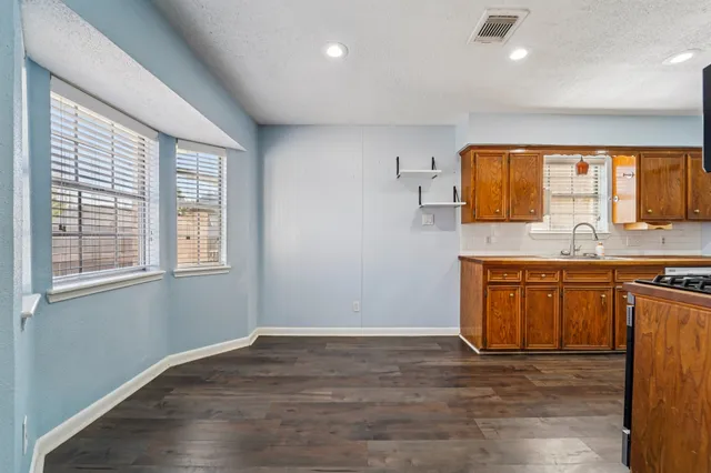 $260,000 | 4111 Woodhampton Drive, Pasadena, TX 77505