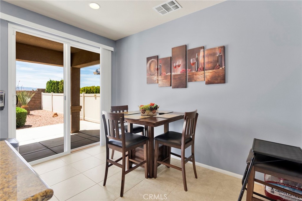 19459 Maple Creek Road Apple Valley, CA 92308 - Photo 17 of 51