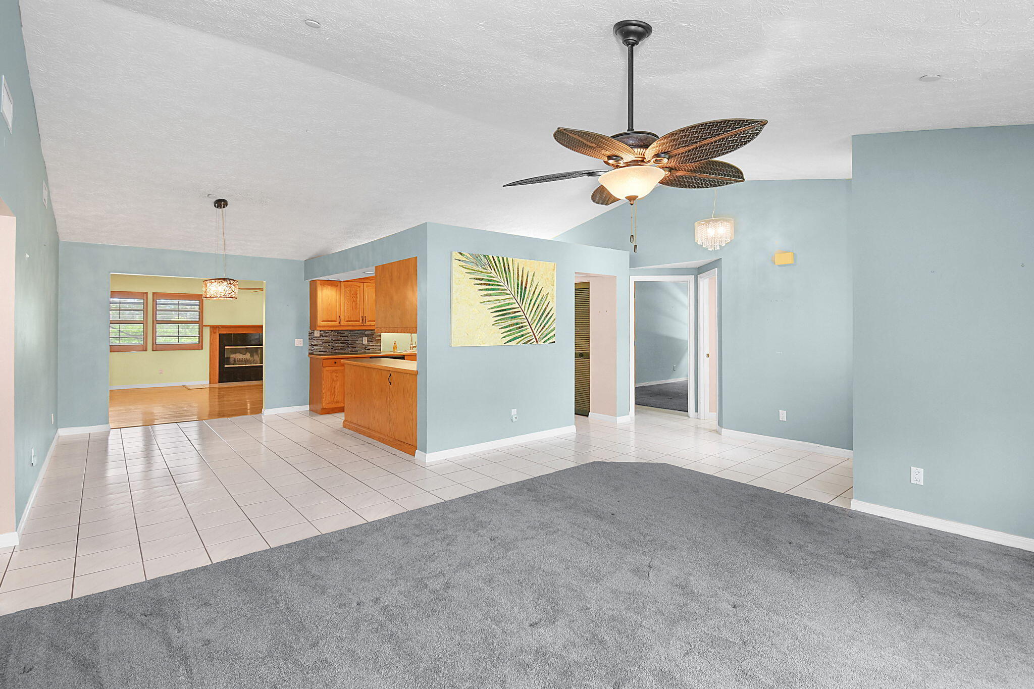 895 Southeast Waterside Way Stuart, FL 34997 - Photo 21 of 68 living room