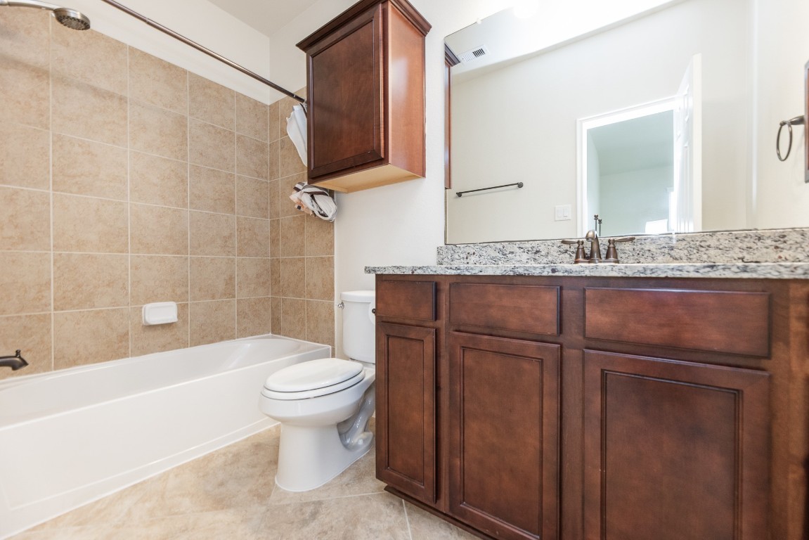 4715 Coldstream Court Sugar Land, TX 77479 - Photo 42 of 49 Second Full Bathroom